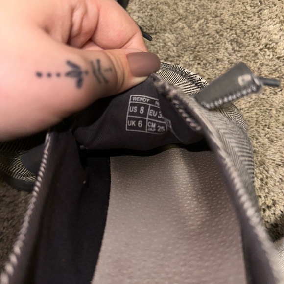 HeyDude - Picture 3 of 4